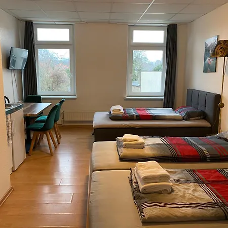 Voyage Hotel *