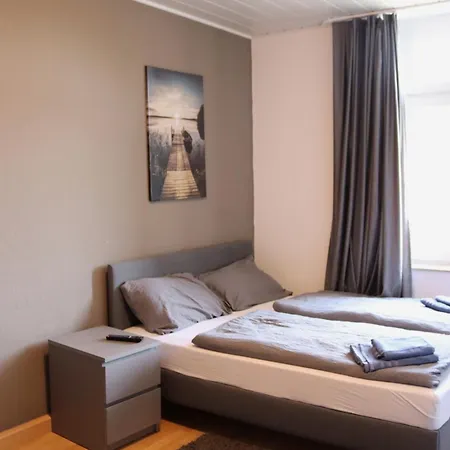 Voyage Hotel *